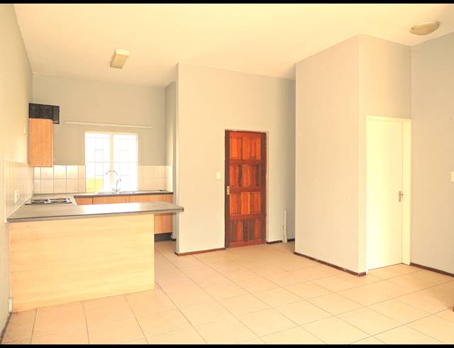 1 BEDROOM APARTMENT FOR SALE IN WILLOWBROOK